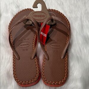 Havaianas Brown Women's Flip Flops with Copper Stitching 39 NWOT